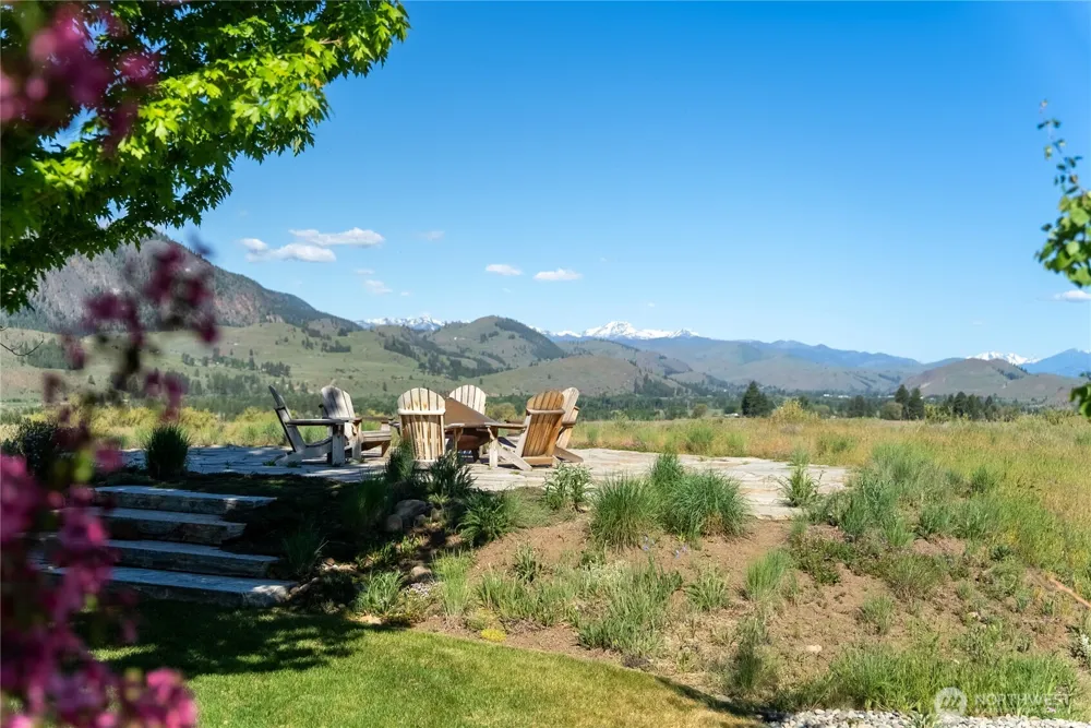 48 Thurlow Road Twisp, WA 98856