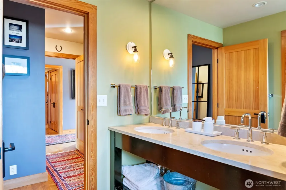48 Thurlow Road Twisp, WA 98856
