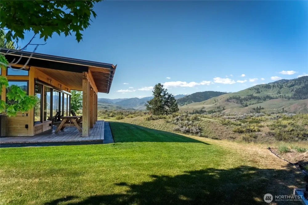 48 Thurlow Road Twisp, WA 98856