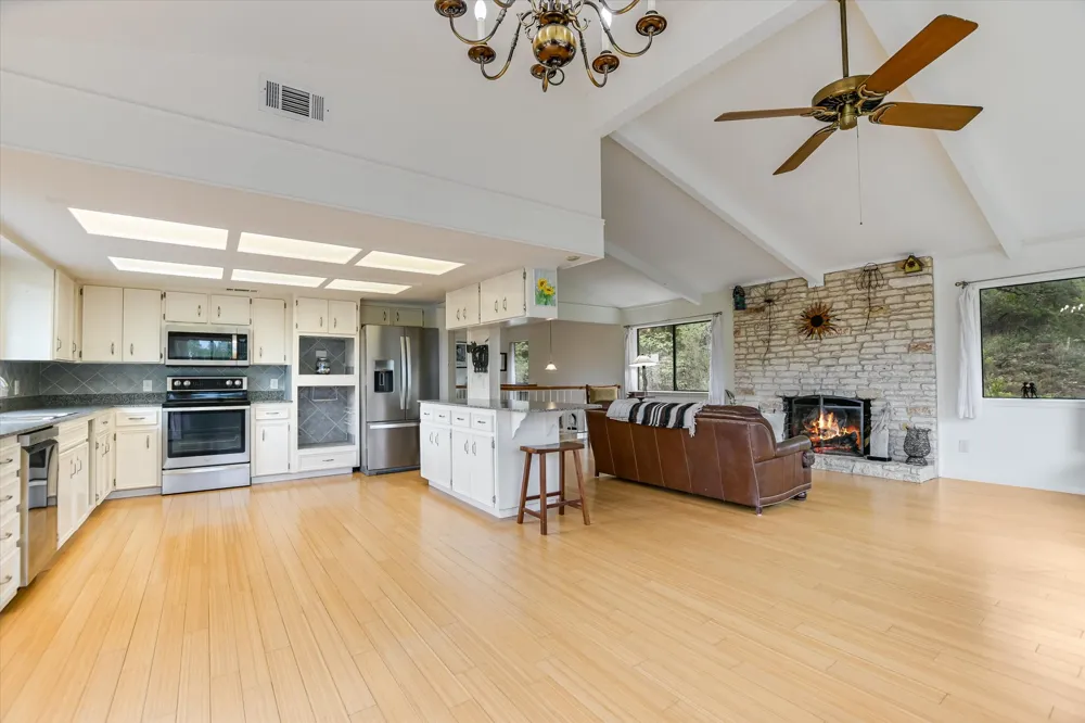 5500 Blueridge Court Austin, TX 78731