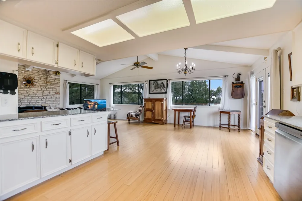 5500 Blueridge Court Austin, TX 78731