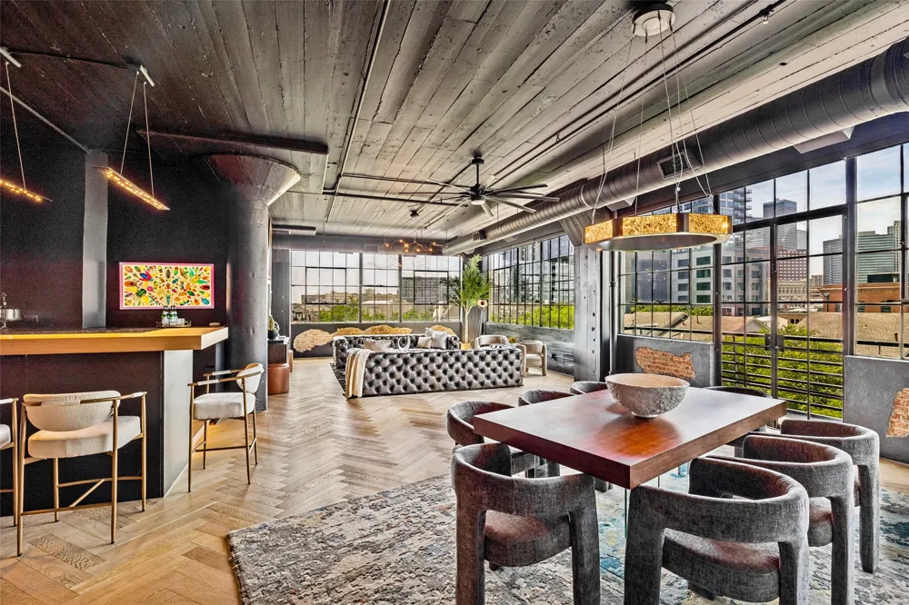 2220 Canton Street #401 Dallas, TX 75201