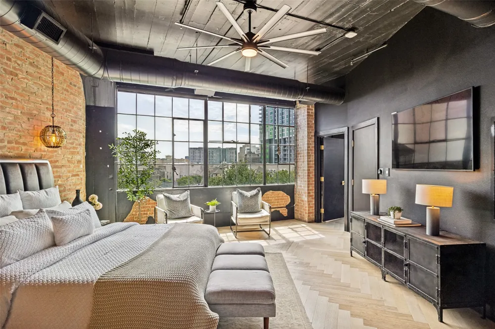 2220 Canton Street #401 Dallas, TX 75201