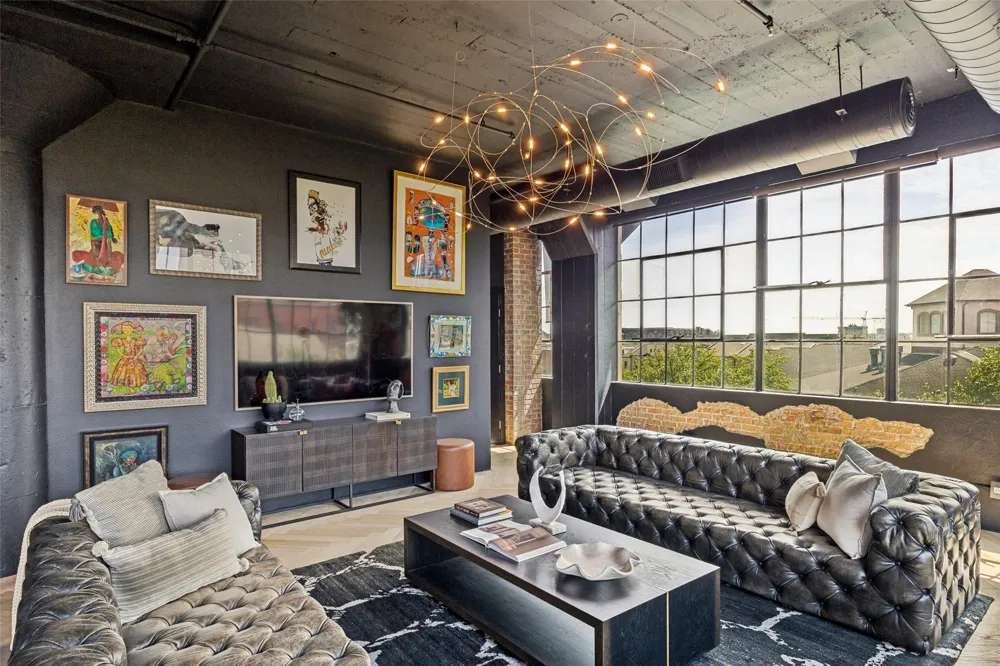 2220 Canton Street #401 Dallas, TX 75201