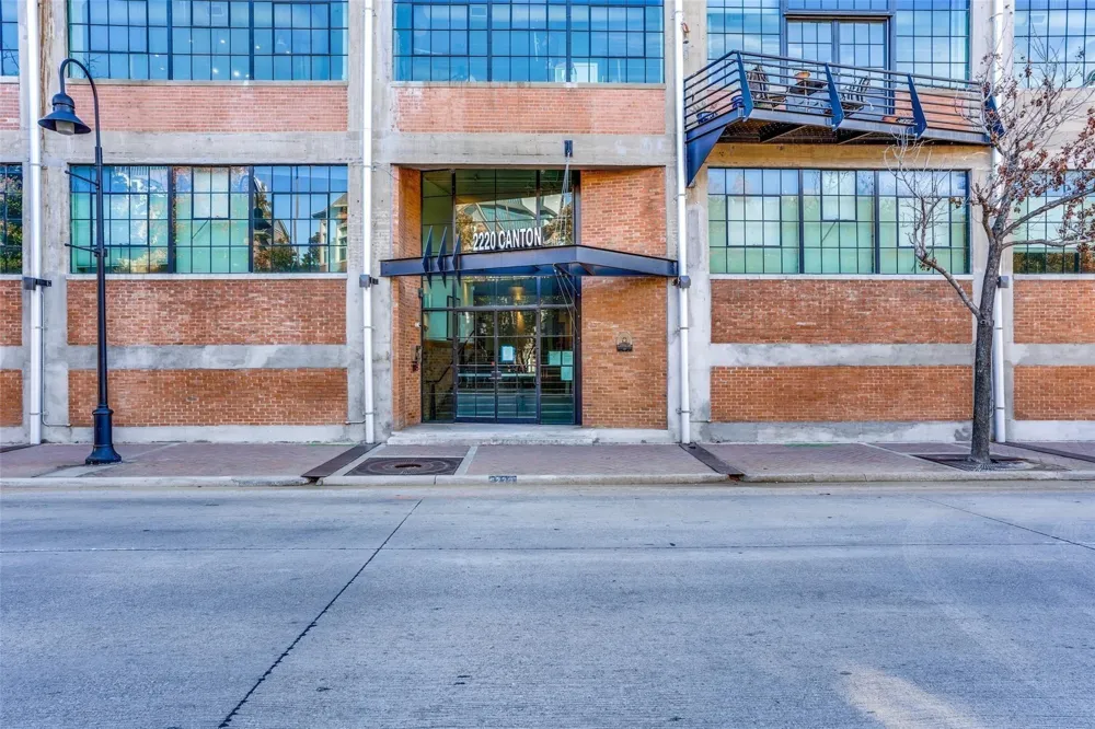 2220 Canton Street #401 Dallas, TX 75201