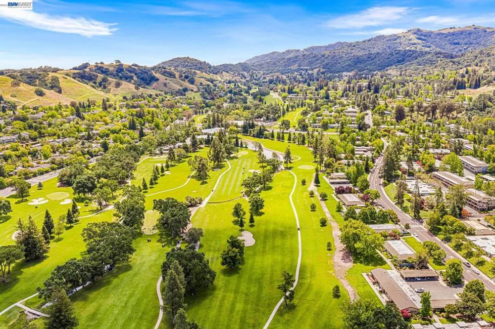 1101 Fairlawn Ct #4 Walnut Creek, CA 94595