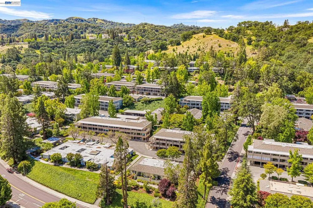1101 Fairlawn Ct #4 Walnut Creek, CA 94595
