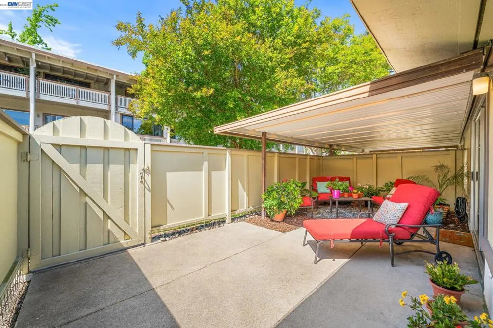 1101 Fairlawn Ct #4 Walnut Creek, CA 94595