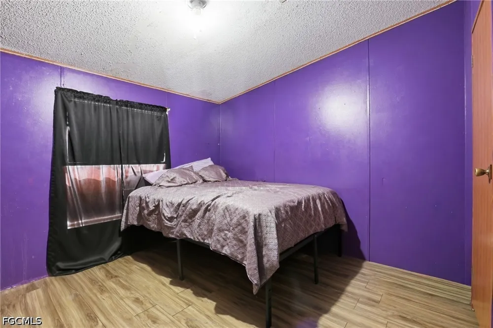 Della Tobias Avenue Clewiston, FL 33440