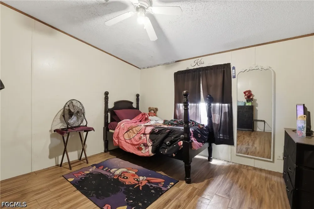 Della Tobias Avenue Clewiston, FL 33440