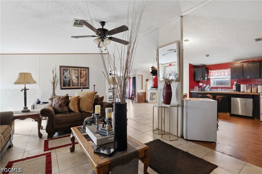 Della Tobias Avenue Clewiston, FL 33440