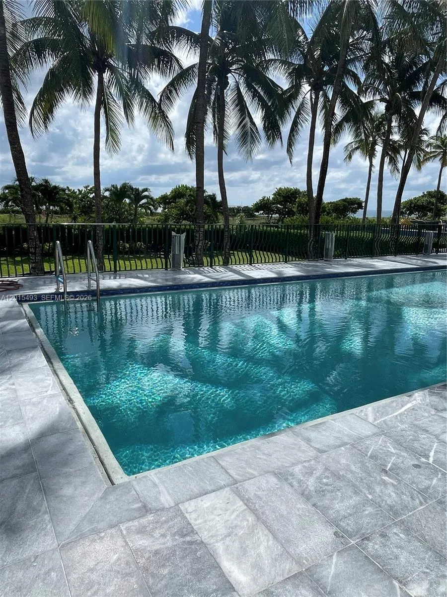 9195 Collins Ave #1012 Surfside, FL 33154