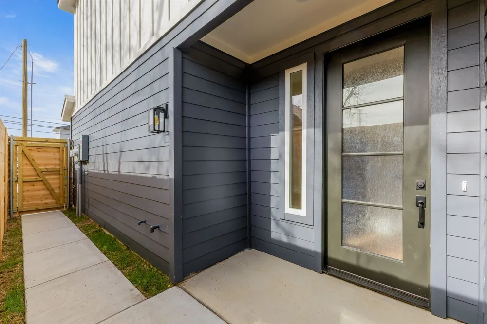 3524 Spring Avenue Dallas, TX 75210