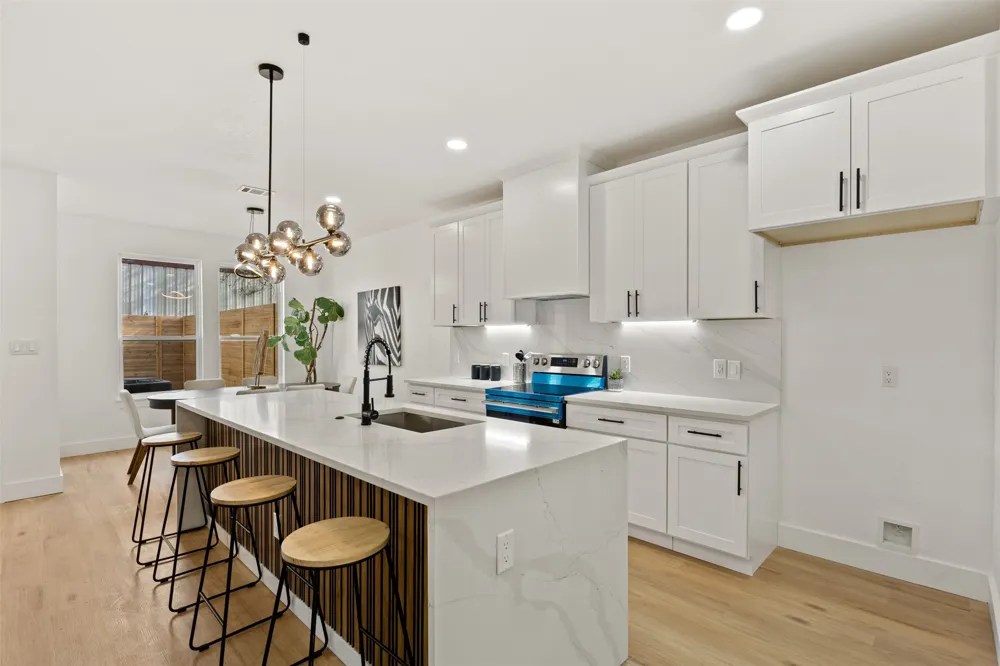 3524 Spring Avenue Dallas, TX 75210