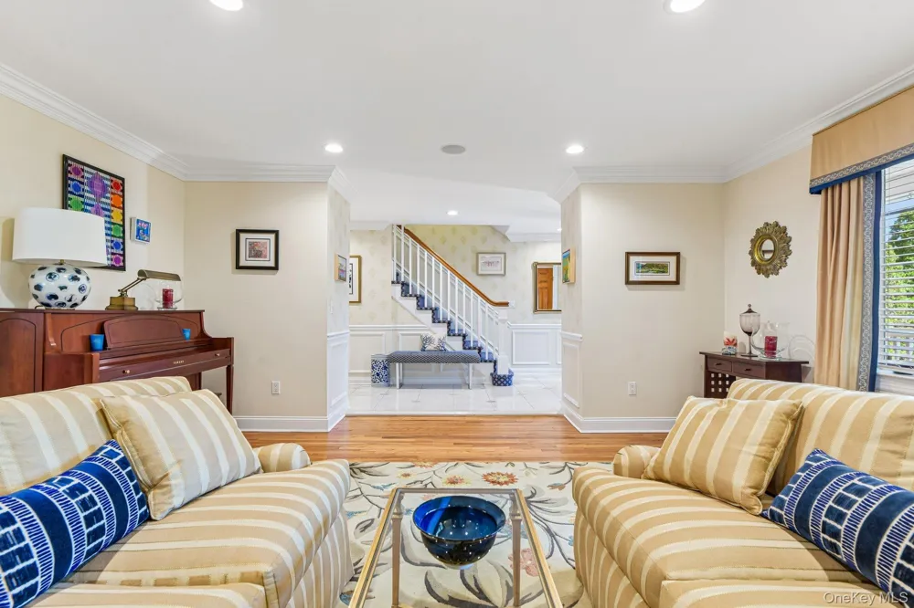 1442 Stevenson Circle Hewlett, NY 11557