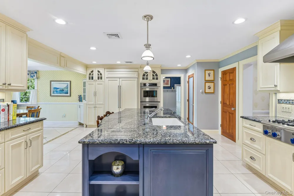 1442 Stevenson Circle Hewlett, NY 11557