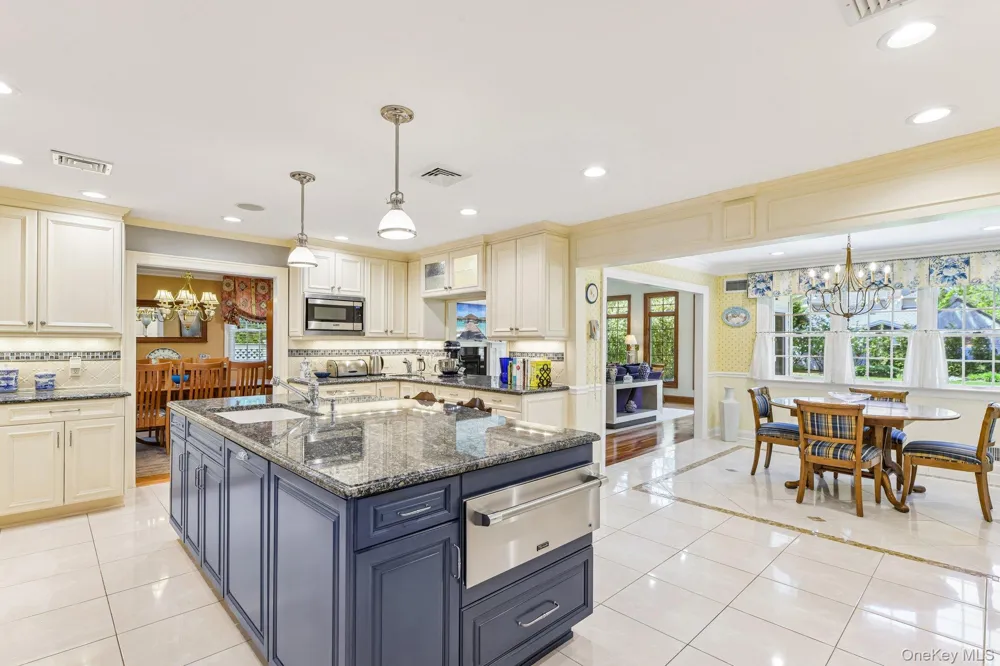 1442 Stevenson Circle Hewlett, NY 11557
