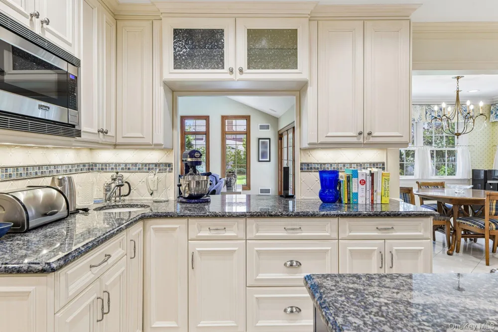 1442 Stevenson Circle Hewlett, NY 11557