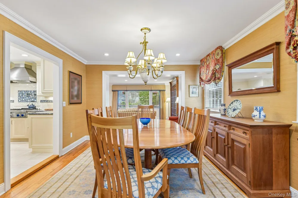 1442 Stevenson Circle Hewlett, NY 11557