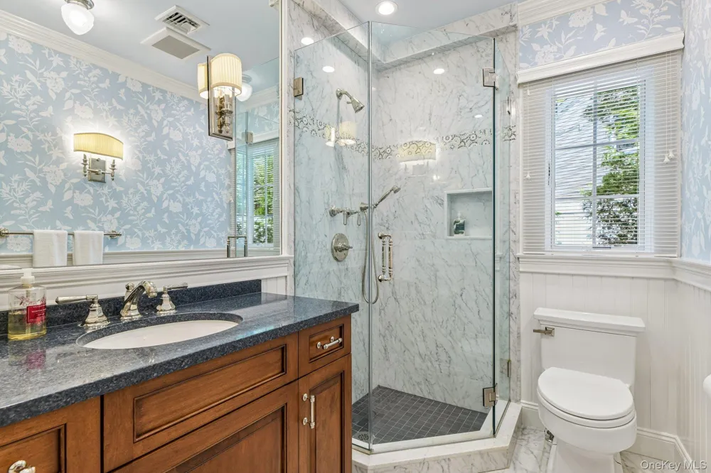 1442 Stevenson Circle Hewlett, NY 11557