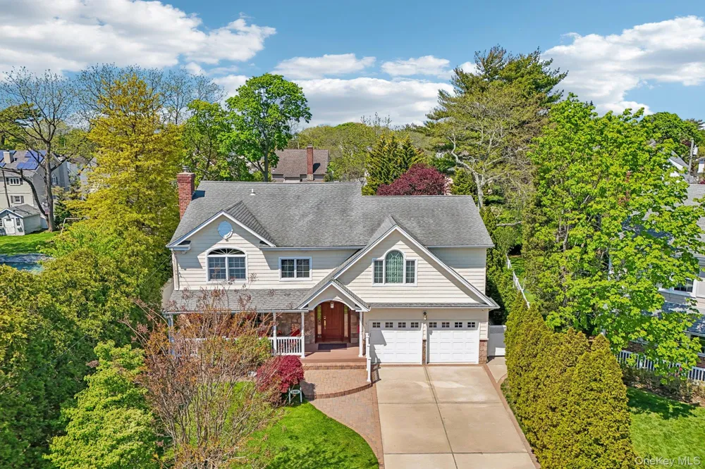1442 Stevenson Circle Hewlett, NY 11557