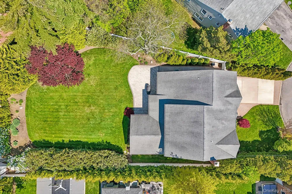 1442 Stevenson Circle Hewlett, NY 11557