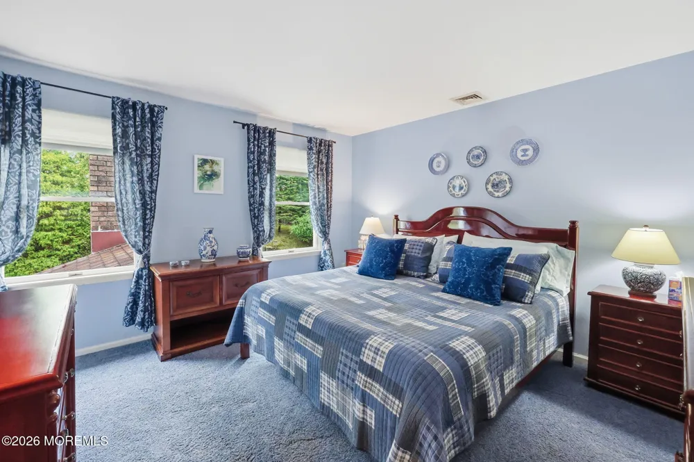 32 Wesley Court Eatontown, NJ 07724