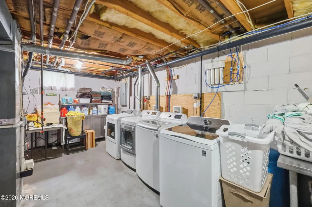 32 Wesley Court Eatontown, NJ 07724