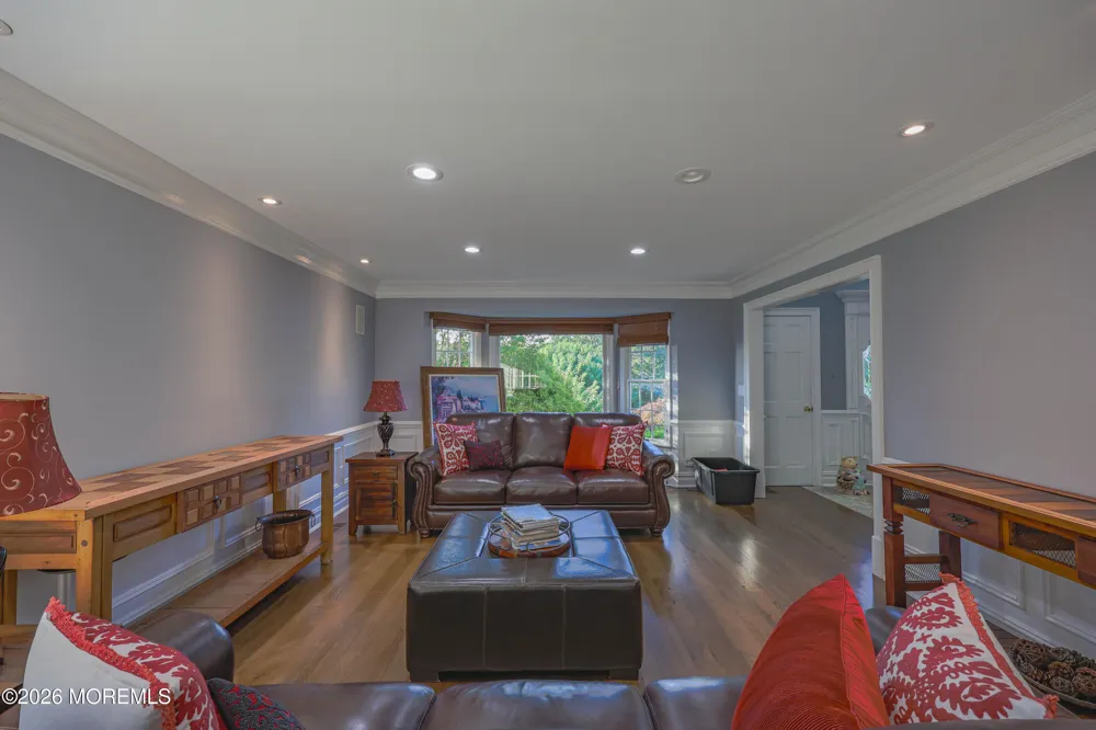 32 Wesley Court Eatontown, NJ 07724