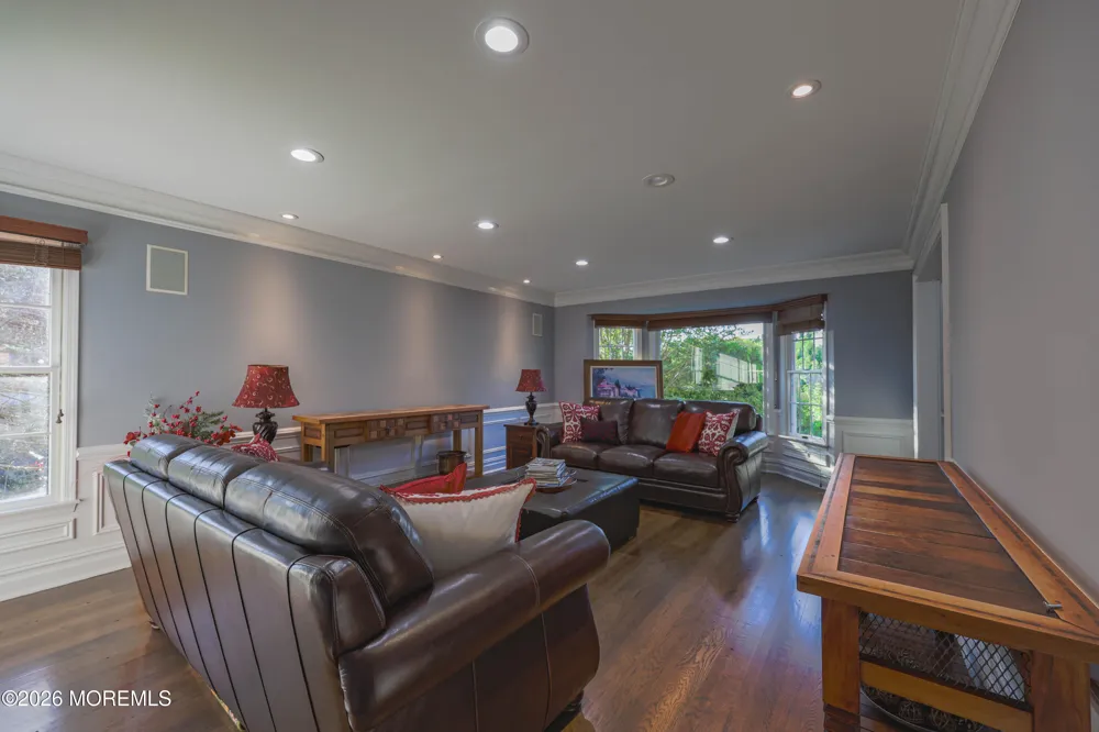 32 Wesley Court Eatontown, NJ 07724