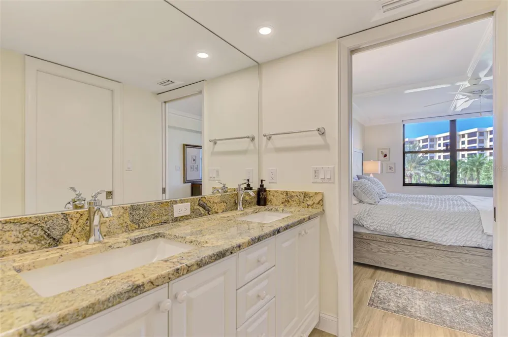 5790 MIDNIGHT PASS ROAD #209 Sarasota, FL 34242