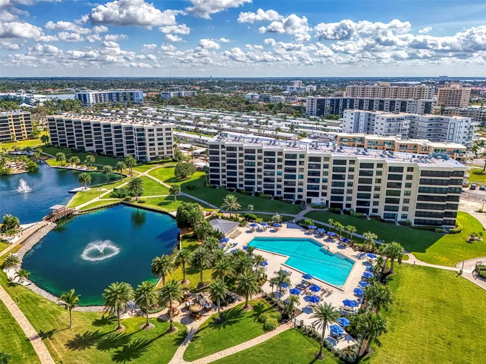 5790 MIDNIGHT PASS ROAD #209 Sarasota, FL 34242