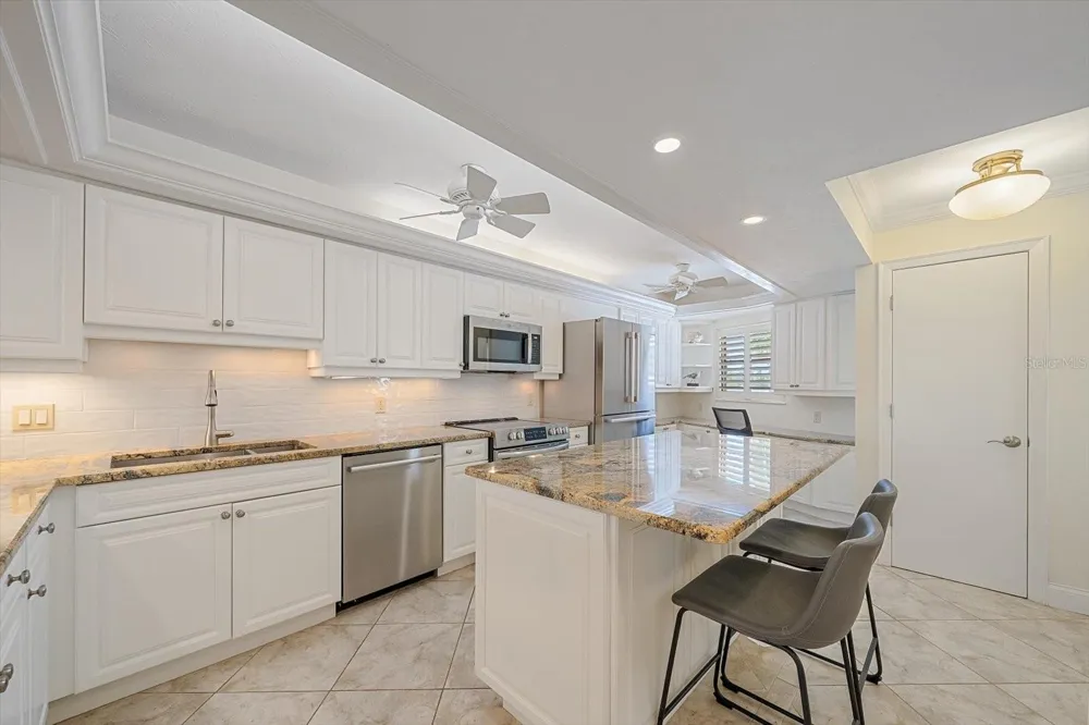 5790 MIDNIGHT PASS ROAD #209 Sarasota, FL 34242