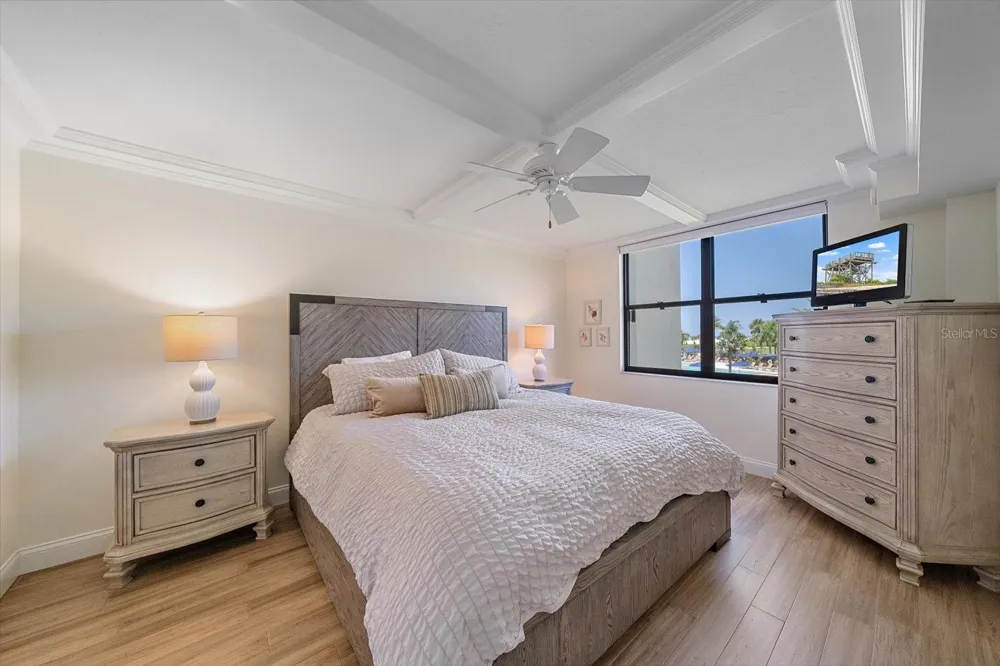 5790 MIDNIGHT PASS ROAD #209 Sarasota, FL 34242