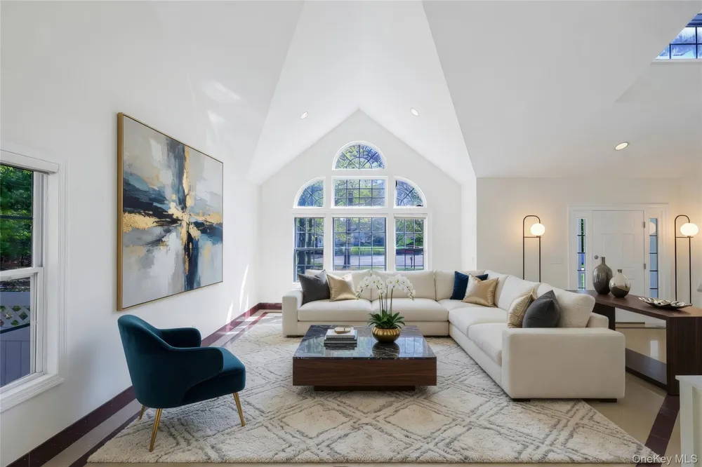 3 Sander Court Middle Island, NY 11953