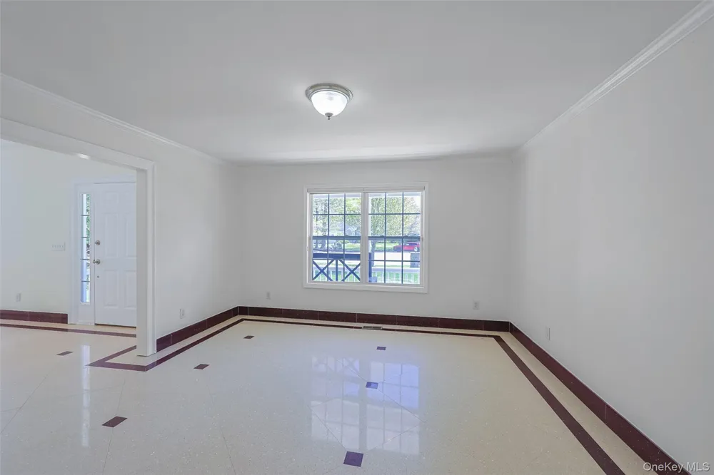3 Sander Court Middle Island, NY 11953