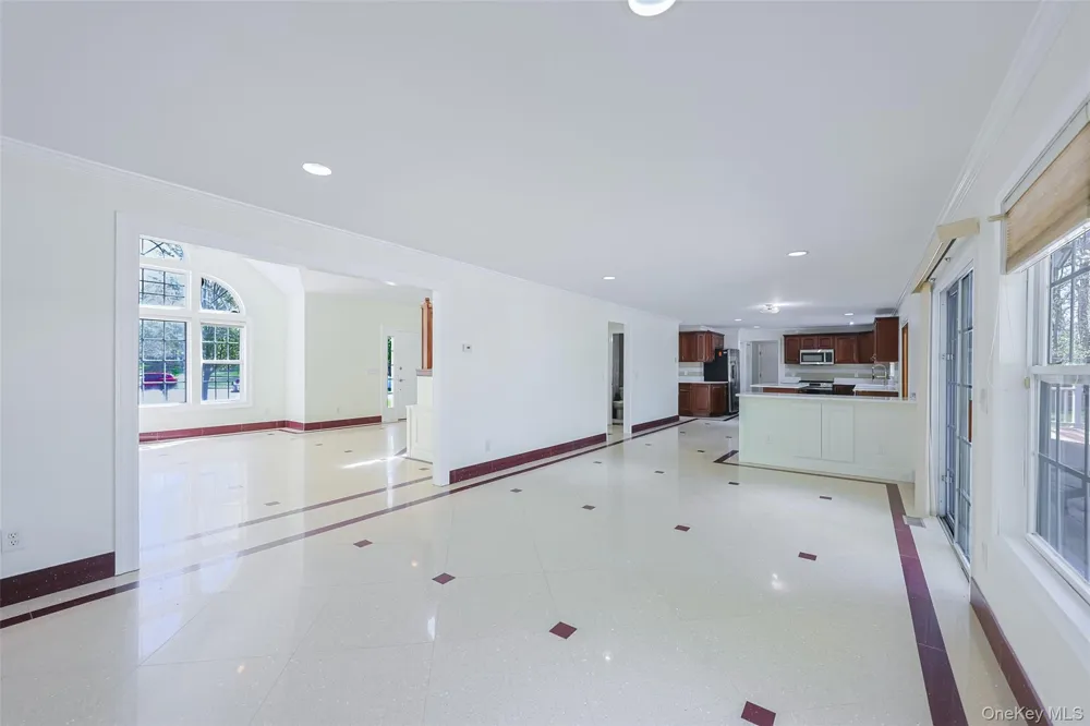 3 Sander Court Middle Island, NY 11953