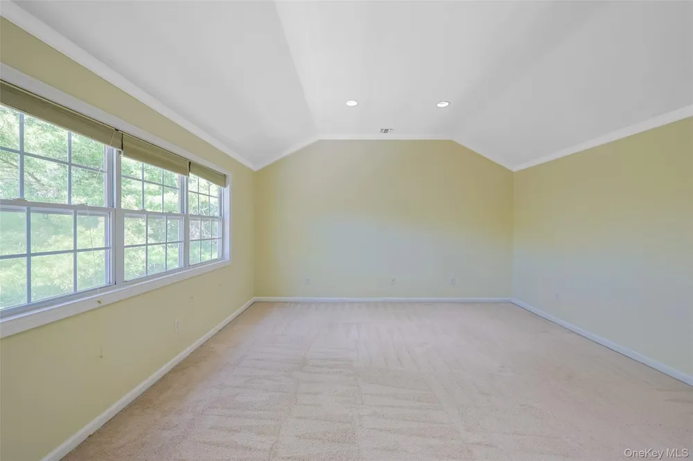 3 Sander Court Middle Island, NY 11953
