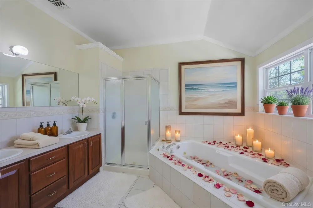 3 Sander Court Middle Island, NY 11953