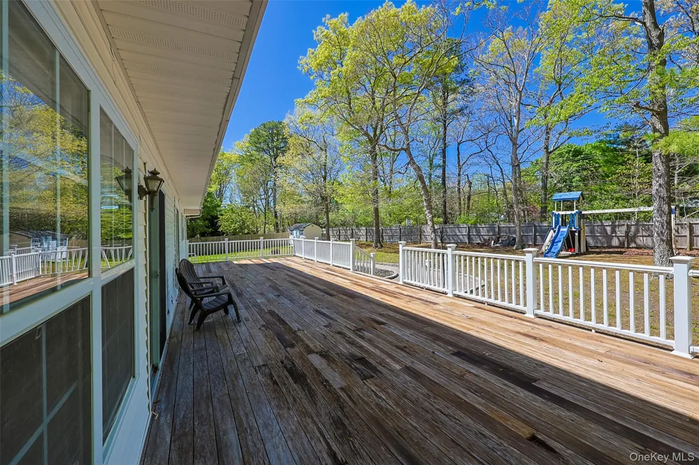 3 Sander Court Middle Island, NY 11953