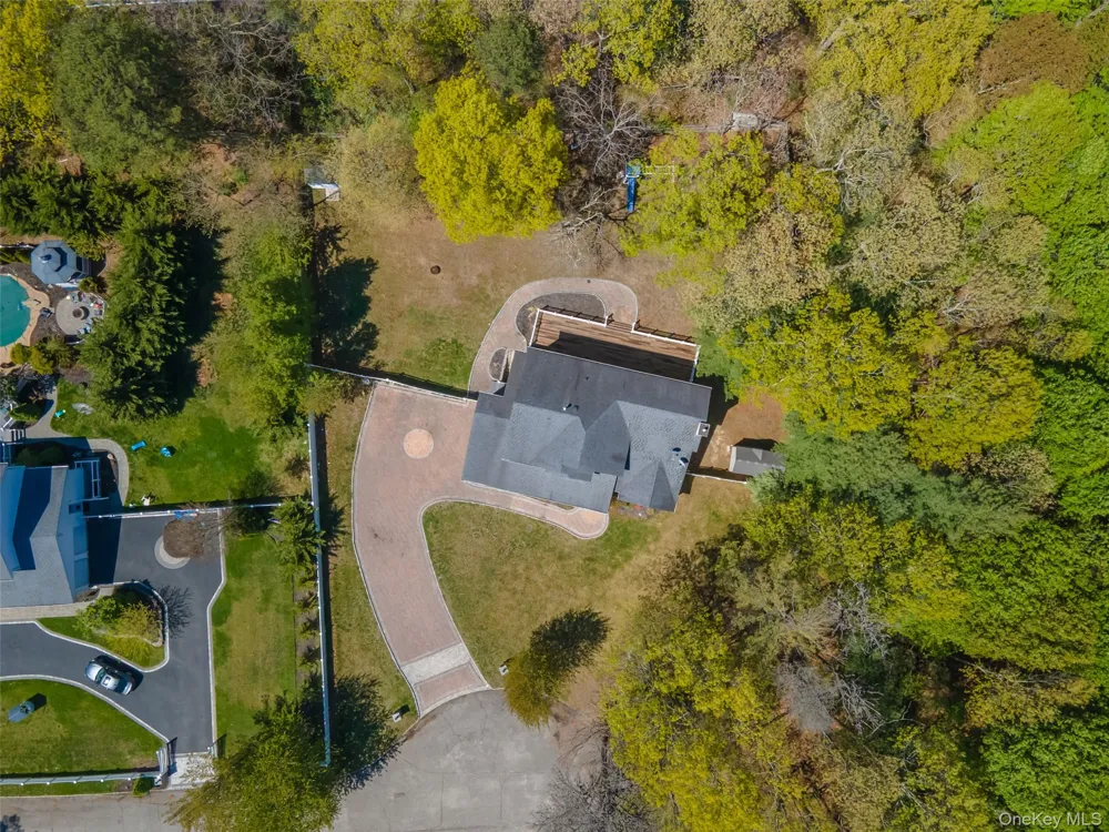 3 Sander Court Middle Island, NY 11953