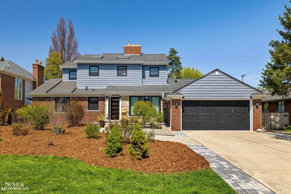 56 Hampton Road Village Of Grosse Pointe Shores City, MI 48236