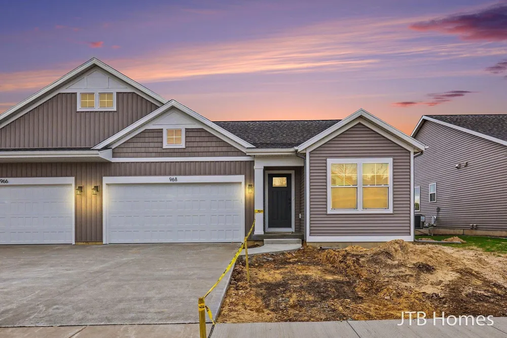 968 Scioto Drive NW #5 Alpine Township, MI 49321