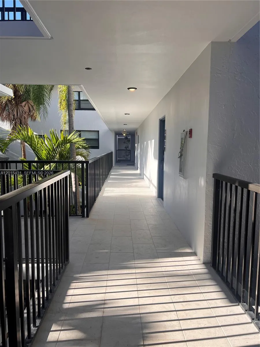 55 Ocean Lane Dr #3030 Key Biscayne, FL 33149