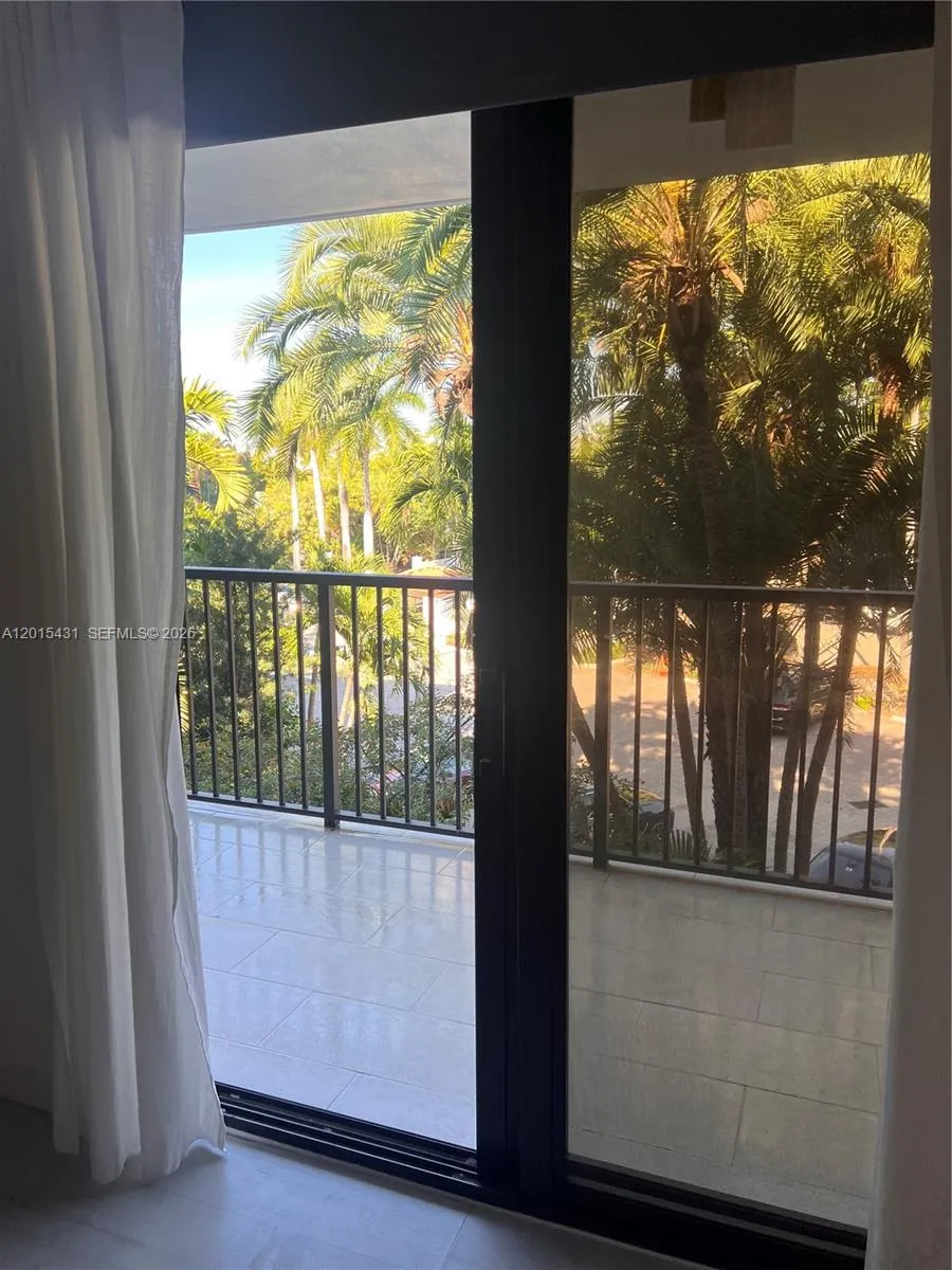 55 Ocean Lane Dr #3030 Key Biscayne, FL 33149