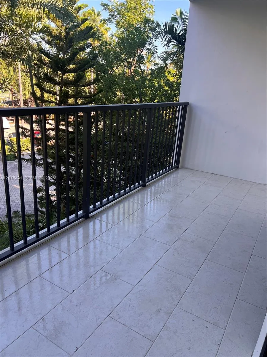 55 Ocean Lane Dr #3030 Key Biscayne, FL 33149