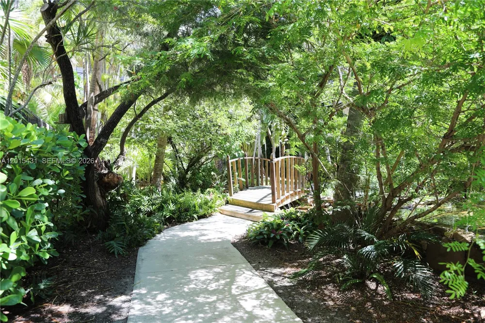 55 Ocean Lane Dr #3030 Key Biscayne, FL 33149