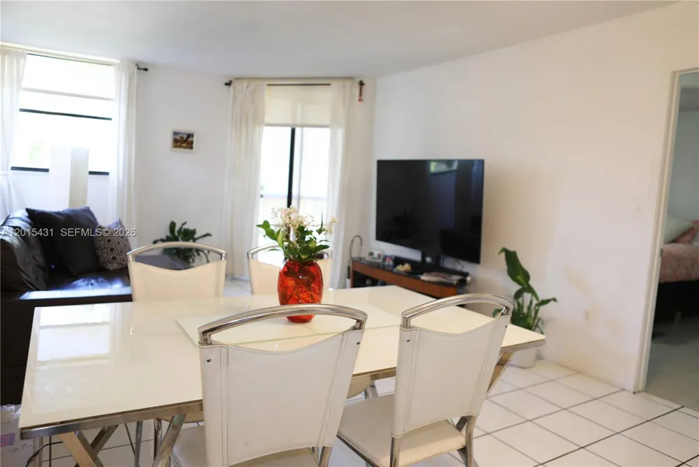 55 Ocean Lane Dr #3030 Key Biscayne, FL 33149
