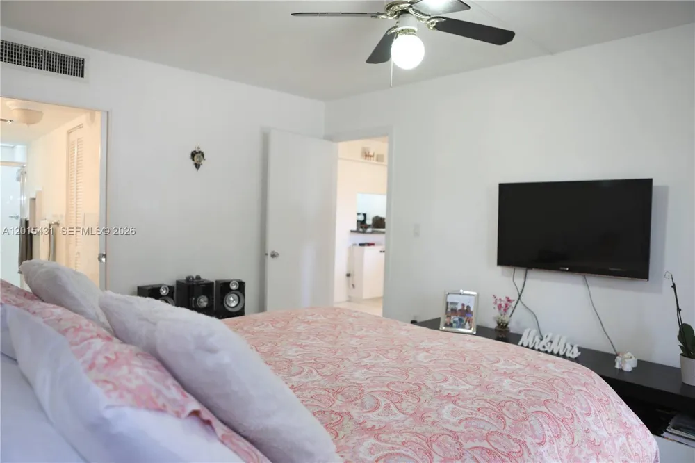 55 Ocean Lane Dr #3030 Key Biscayne, FL 33149