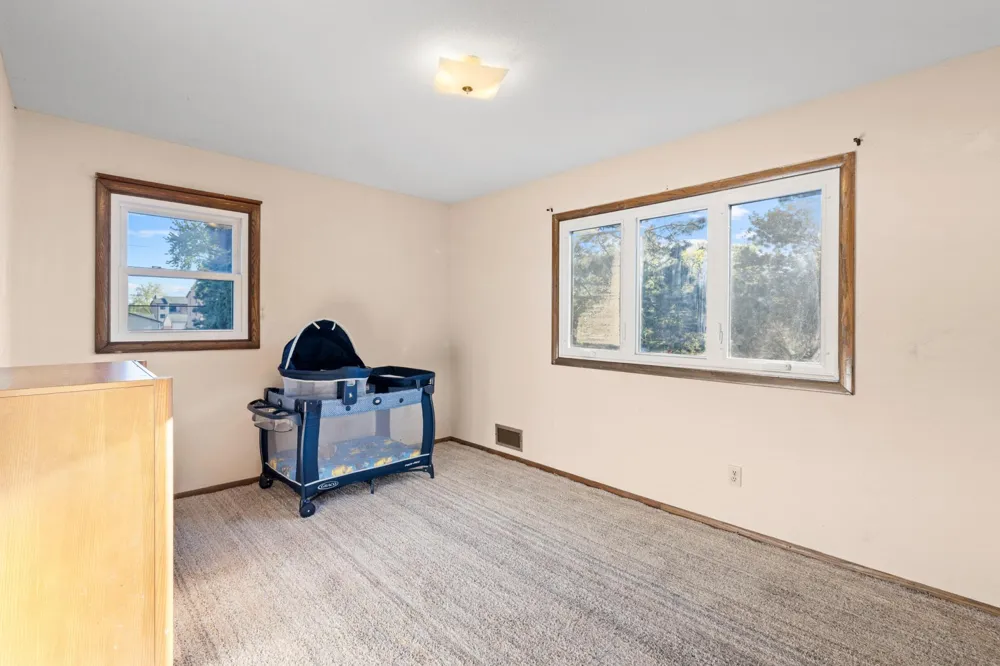 2904 Silver Lake Court NE Saint Anthony, MN 55421